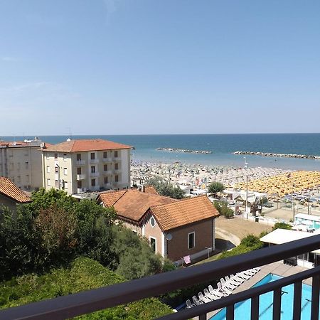 Hotel Sorriso Bellaria-Igea Marina Esterno foto