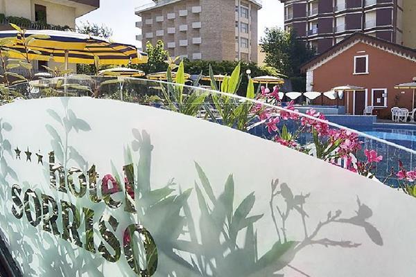 Hotel Sorriso Bellaria-Igea Marina Esterno foto