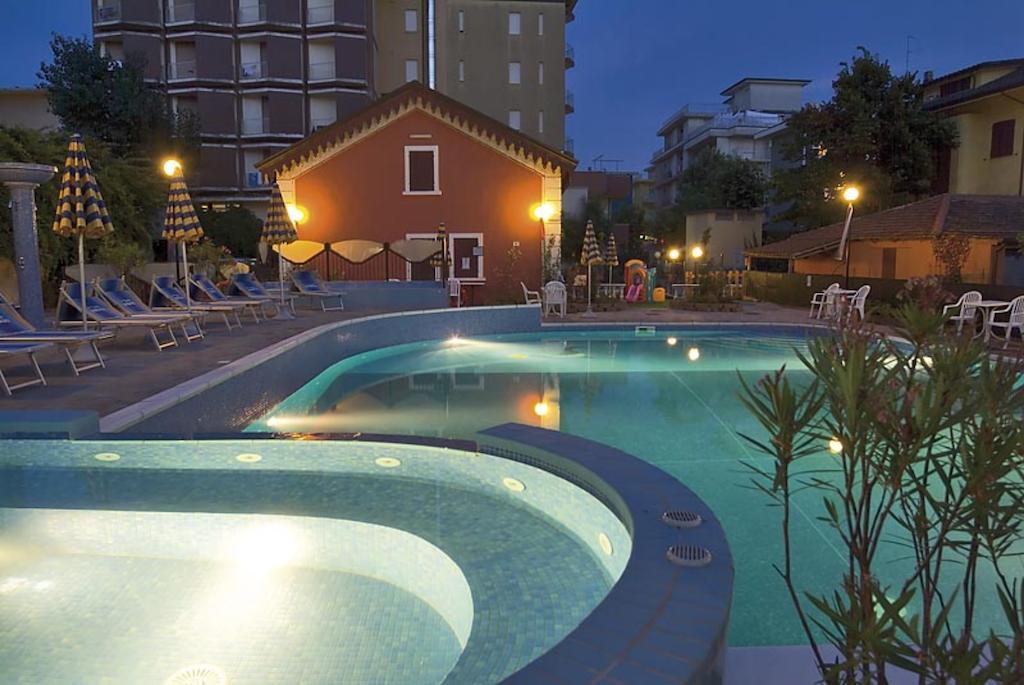 Hotel Sorriso Bellaria-Igea Marina Esterno foto