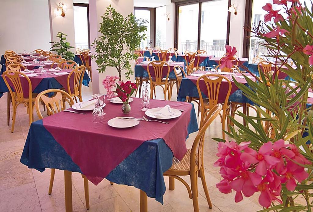 Hotel Sorriso Bellaria-Igea Marina Esterno foto