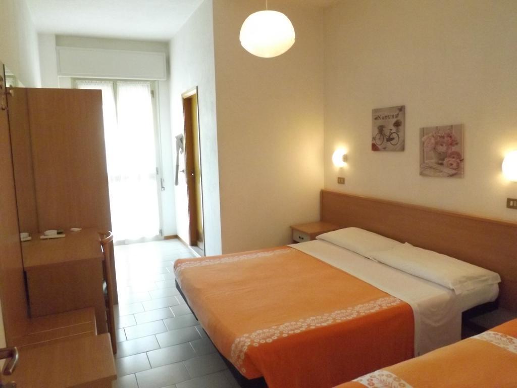 Hotel Sorriso Bellaria-Igea Marina Esterno foto
